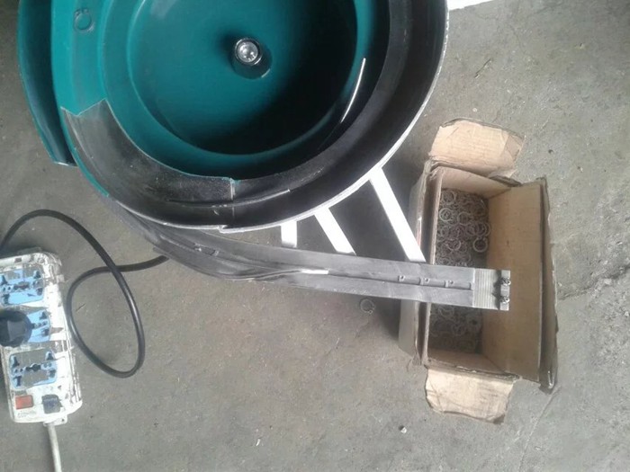 五金铜件振动盘